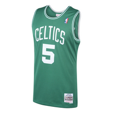 Load image into Gallery viewer, Boston Celtics Kevin Garnett Hardwood Classics 2007-08 Road Swingman Jersey by Mitchell &amp; Ness - Mens