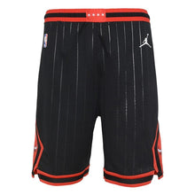 Load image into Gallery viewer, Chicago Bulls Jordan Statement Swingman Shorts - Youth