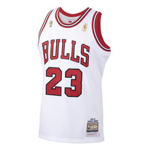 Load image into Gallery viewer, Chicago Bulls Michael Jordan 1996 Home Authentic Jersey By Mitchell &amp; Ness - Mens