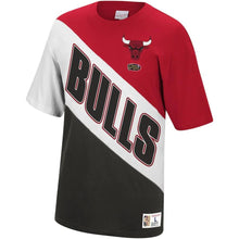 Load image into Gallery viewer, Chicago Bulls Mitchell &amp; Ness Play by Play T-Shirt - Mens