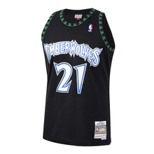 Load image into Gallery viewer, Minnesota Timberwolves Mitchell and Ness Hardwood Classics Home Swingman Jersey - Kevin Garnett - Mens
